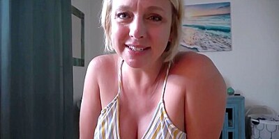 Brianna Beach – Moms Best Friend