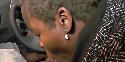 Honey, Afro Bandante, Veut Se Faire Enculer Par Une Bite De Blanc 15 Min P1