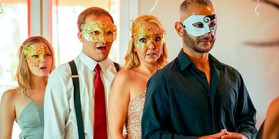 Cute Aaliyah Love and Penny Barber's big cock sex