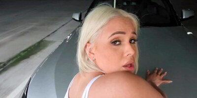 Chick with nice titties likes impudent pastime by the car