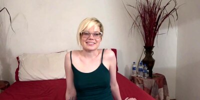 Outstanding Pearl Sinclair - blowjob xxx - Desperate Amateurs