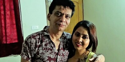 A sexy lonely woman called mature man for massage and with this made a full fucking session. Full Hindi audio