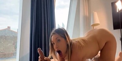il me baise a la fenetre de la chambre d hotel
