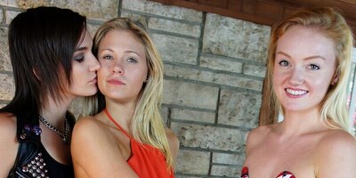 Dollish Scarlet and Dawn's shaved sex