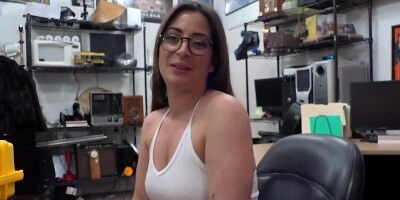 Pawn shop super slut Charlie Harper riding meaty dick