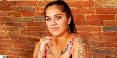 Come-hither Vanessa Vox - doggystyle clip - Karup's Older Women