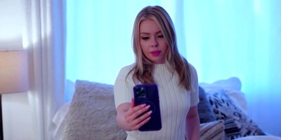 Escorting veteran fucking a perfect blondie with a firm ass