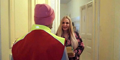 German Teen Couple talk postman to Fuck his Girlfriend while he watch