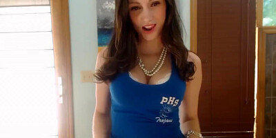 Mistress Victoria – Big Sister Birthday Surprise