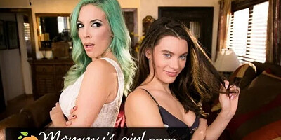 Lana Rhoades Scissor Twerking on Mother-In-Laws Box