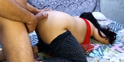 Ghar Malik Bhada Mangne Aya To Aunty Ne Kaha Ak Rat Gujarlo Mere Sath