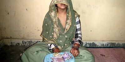 CONDOM+BRA BACHNE AAI BHABHI KO PAISO KA LAALACH DEKAR SHAADI SE PHLE CHUDAI KAR DIYA CLEAR VOICE ROLEPLAY HINDI AUDIO.