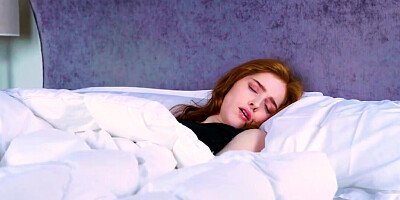 Cute redhead with a big ass stays in bed to orgasm
