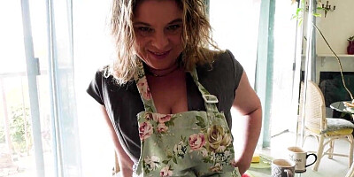 Curvy blonde MILF gets on her knees for her stepson