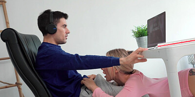 Perfect Angie Lynx wants a hard fuck and gets an orgasm