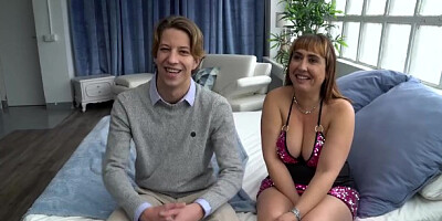 FaKings featuring Andrea's brunette action