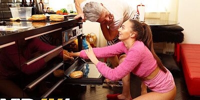 Sneaky Isabella's stuck xxx