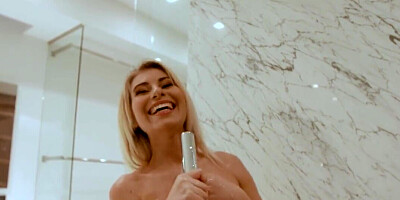 Curvy lesbians are scissoring and licking in the room