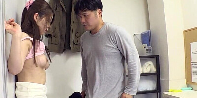 Thick penis gets orally devoured by a Japanese girl