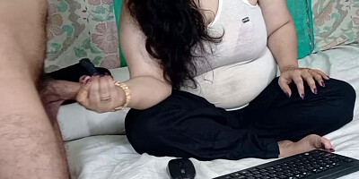 Handjob Performance In Live Web Cam Show