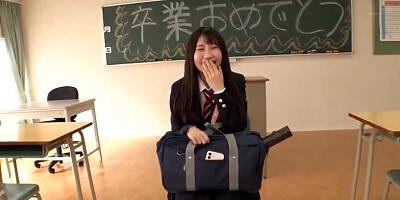 230602ついさっきまで学生だった少女b1