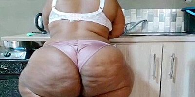 Gigantic Massive African Ass So Freaking Juicy 1080p