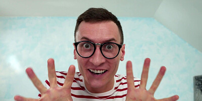 Hot body cutie Stacy Cruz wants some distraction