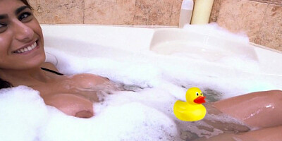 Erotic Mia Khalifa's bubbles xxx