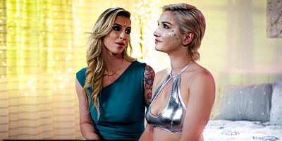 Lovely Brooke Banner and Skye Blue - blonde trailer - Mommy's Girl