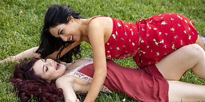 Really nice lesbian intercourse with Sabina Rouge and Jade Baker