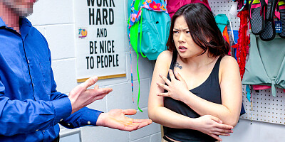 Asia thief Lulu Chu is so fucking hot