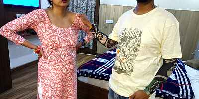 Best Indian xxx video Indian hot girl was fucked by landlord saarabhabhi sex video , Indian pornstar saara