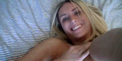 Prurient Jessi Gold at close up xxx