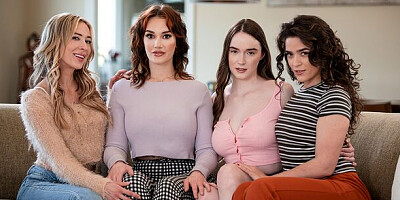 Exciting Aiden Ashley and Victoria Voxxx - kissing scene - Mommy's Girl