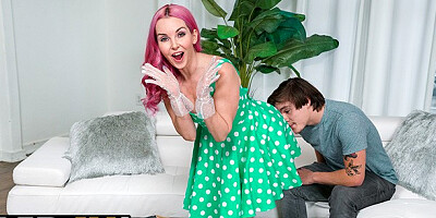 Hairy pussy smut with pleasing Aaliyah Love from Mature 4k