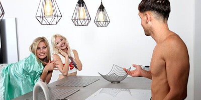 Candee and Zazie's doggystyle porn