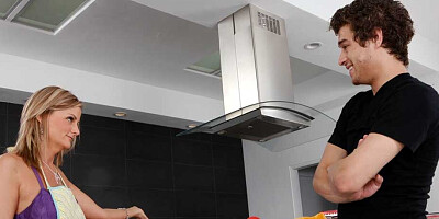 Big Booty MILF With Natural Tits Bangs While Baking!