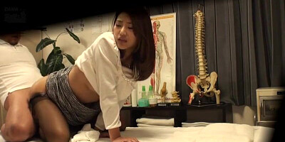 Japanese Massage Hot Secretary Fucked By Masseur