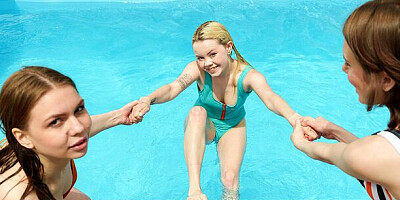 Splendid Rebecca Nikson and Milka Wey's masturbation trailer