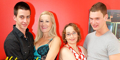 Watch beauteous hoochie's scene