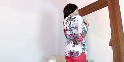 Lovely brunette Bella Beretta caresses herself in a solo chair