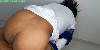 Komal Ko Teacher Ne Pichwade Bahut Mara Fir Bhai Ne Ice Cube Ke Sekha