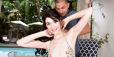 Aphrodisiac Ivy Aura at petite dirt