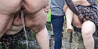 Jamdown26 - Me pissing at the park and getting my pussy fingered