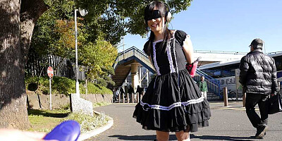 Newcomer Yui Kyouno has a fun day in the van giving handjobs to men - JapanHDV