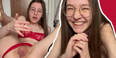 INTENSE TEEN SQUIRT!! HUFE LABIA ORGASM!!!