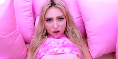 Cumshot scene with nice bunny from LA New Girl