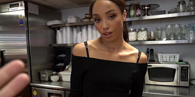 Alexis Tae takes a break from her job to fuck for a car