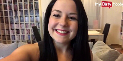 Flirtatious Emma's deutsche action