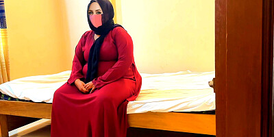 Fucking a Chubby Muslim mother-in-law wearing a red burqa & Hijab